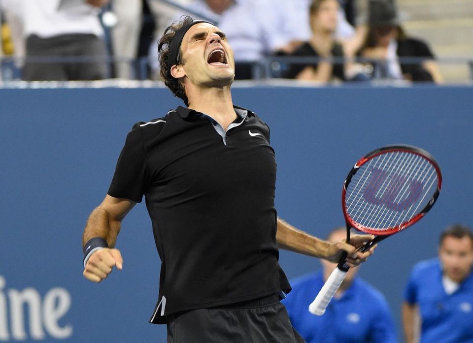 Roger Federer feiert seinen Einzug ins Halbfinale.