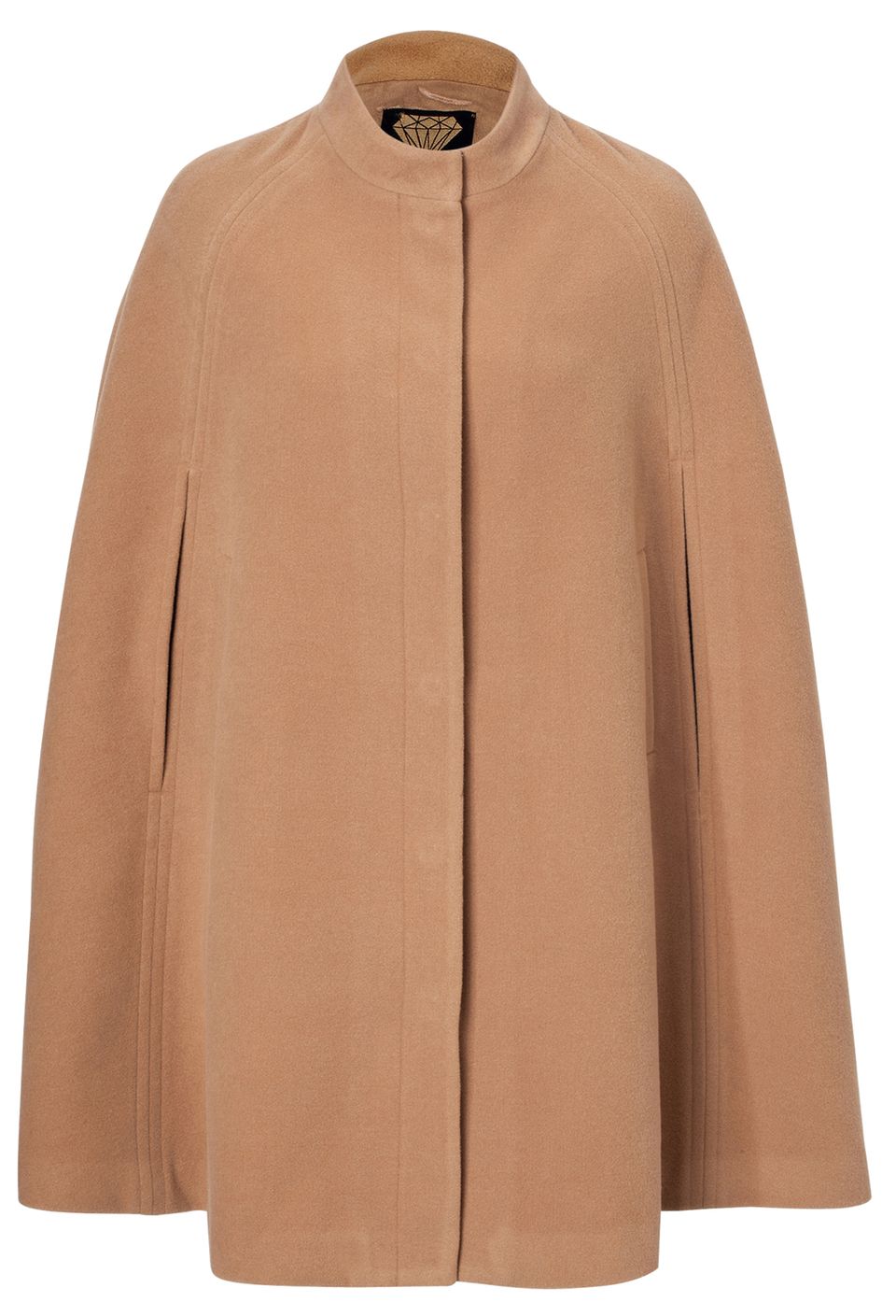 Cooles Kamel: minimalistisches Cape von Sarah Kern, über HSE24, ca. 170 Euro Cooles Kamel: minimalistisches Cape von Sarah Kern, über HSE24, ca. 170 Euro
