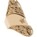Goldenes Zeitalter: Ring von Versace, ca. 230 Euro