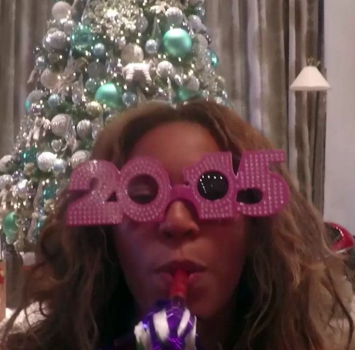 "Happy new year!" Auch Beyoncé teilt Neujahrsgrüße.