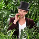 5. Staffel - 2011 - Peer Kusmagk Mit deutlichen 69,77 Prozent setzt sich Peer Kusmagk vor Katy Karrenbauer die Krone auf.
