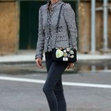Chanel und Denim lassen sich ganz wunderbar vereinbaren: Hotelerbin Nicky Hilton trägt den lässigen Streetstyle bei einem Shoppingbummel in New York.
