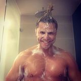 Oktober 2015  Paul Janke nimmt seine Instagramfans mit uner die Dusche.