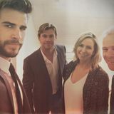 Oktober 2015  Familie Hemsworth macht sich auf den Weg zu einer Premierenfeier.