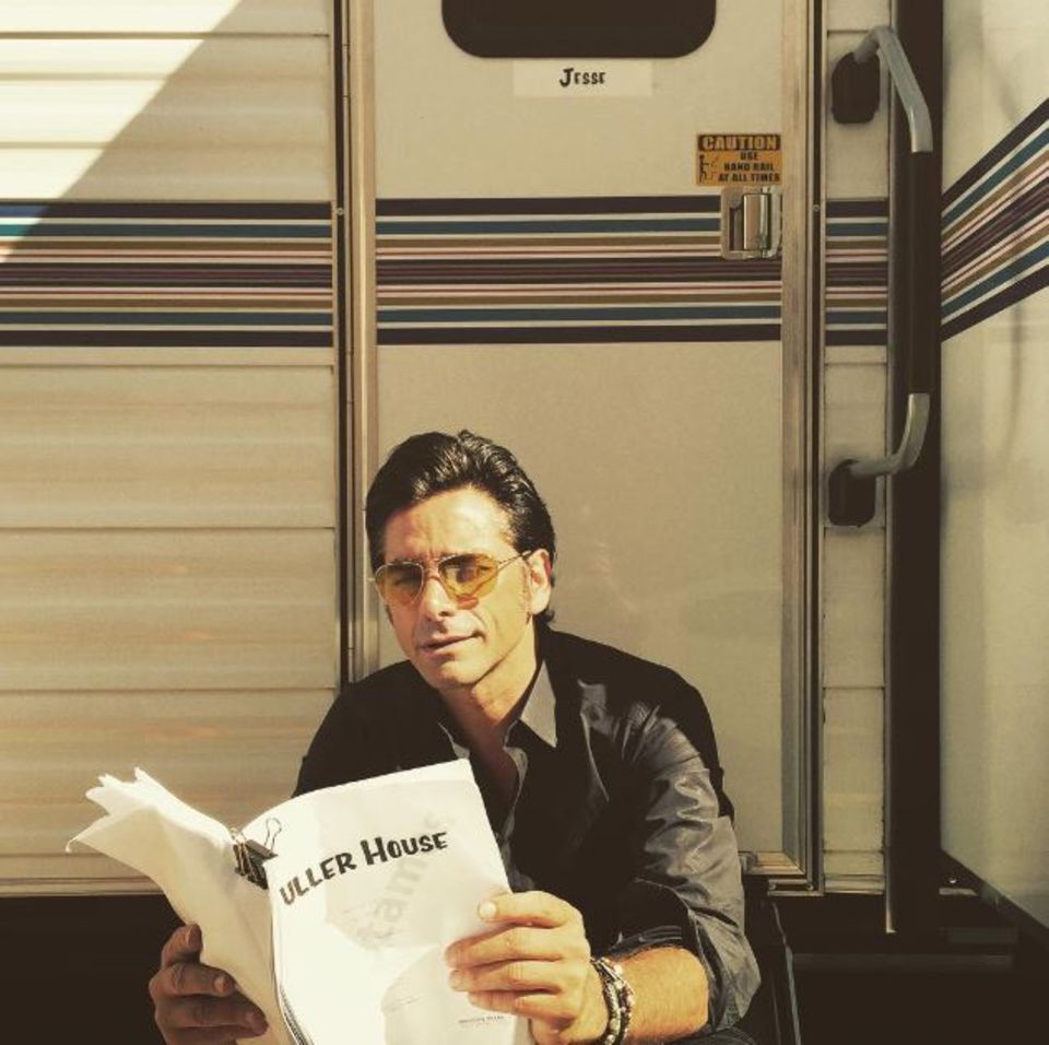 26. Juli 2015: John Stamos postet ein Foto am Set der neuen Serie "Fuller House".