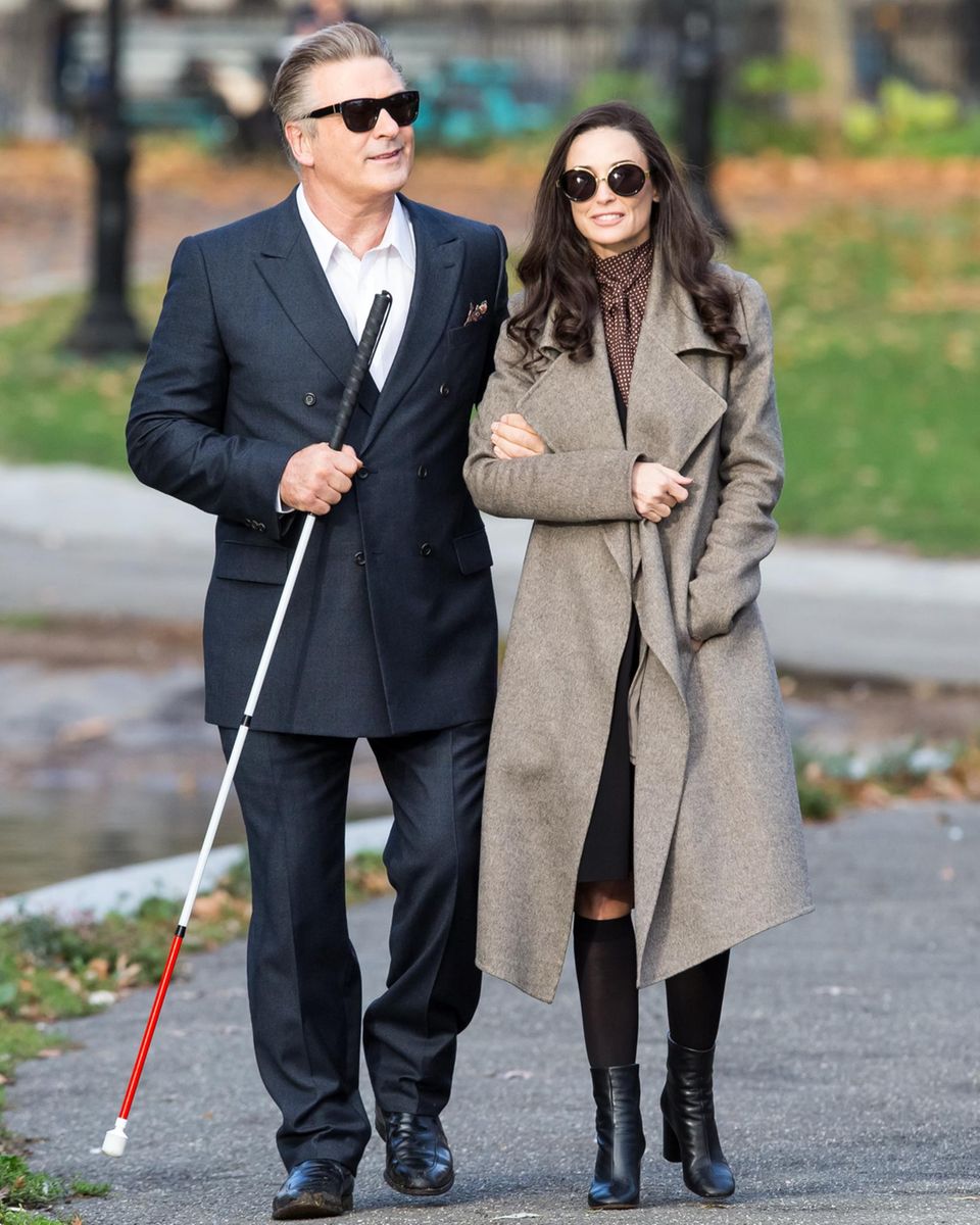 11. November 2015: Demi Moore spielt in "Blind" die Affäre des blinden Schriftstellers. Seit nunmehr neunzehn Jahren stehen Moore und Baldwin wieder gemeinsam vor der Kamera. 11. November 2015: Demi Moore spielt in "Blind" die Affäre des blinden Schriftstellers. Seit nunmehr neunzehn Jahren stehen Moore und Baldwin wieder gemeinsam vor der Kamera.