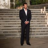 Gespannt wartet Bachelor Oliver Sanne auf die Ankunft der 22 Ladies.