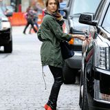 27. Oktober 2015: Jessica Alba verlässt das Il Buco Restaurant in Soho in New York.