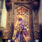 Bali bietet für Paris Hiltons Fotos eine schöne Kulisse.