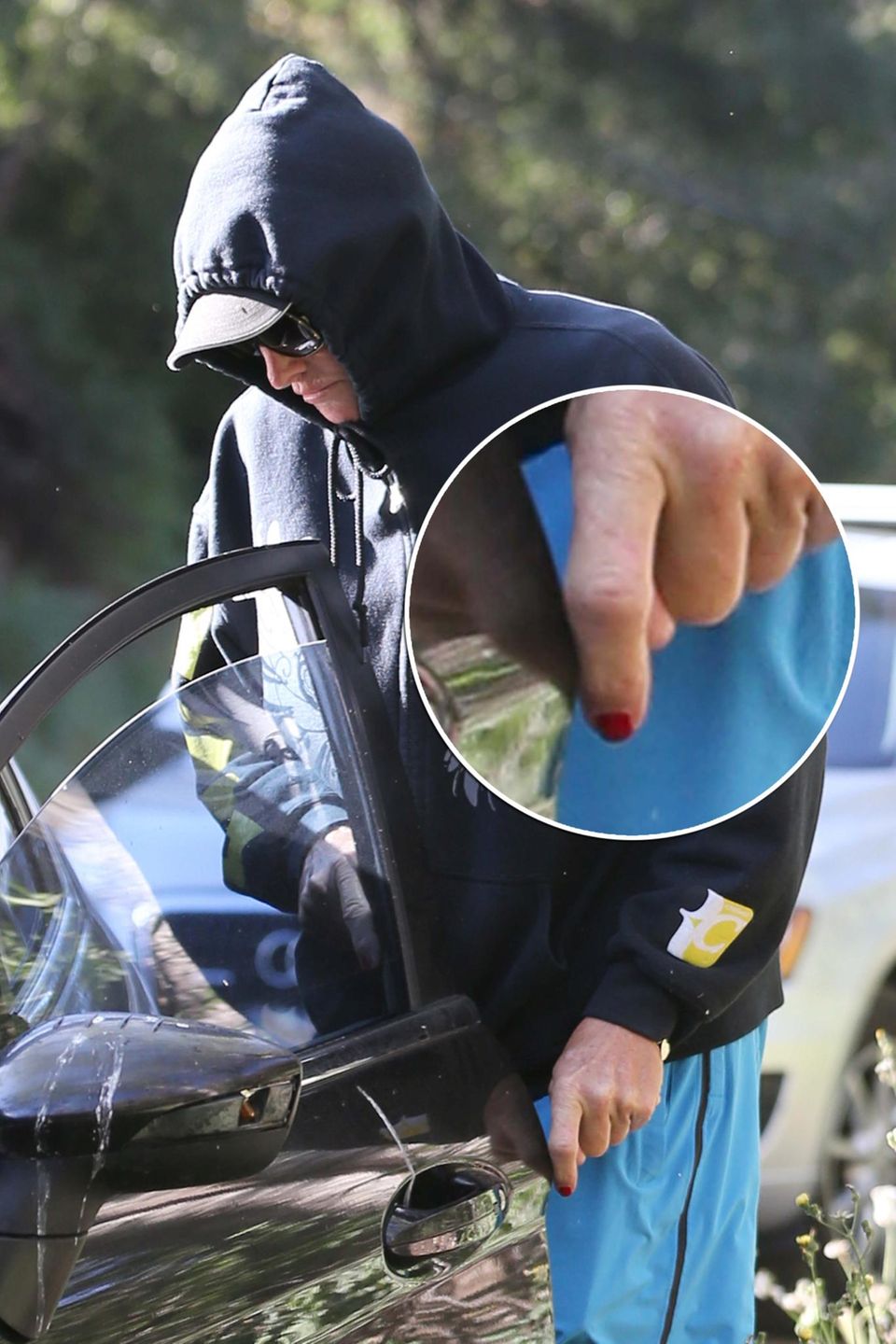 April 2015  Auf aktuellen Bildern trägt Bruce Jenner die Nägel rot lackiert.