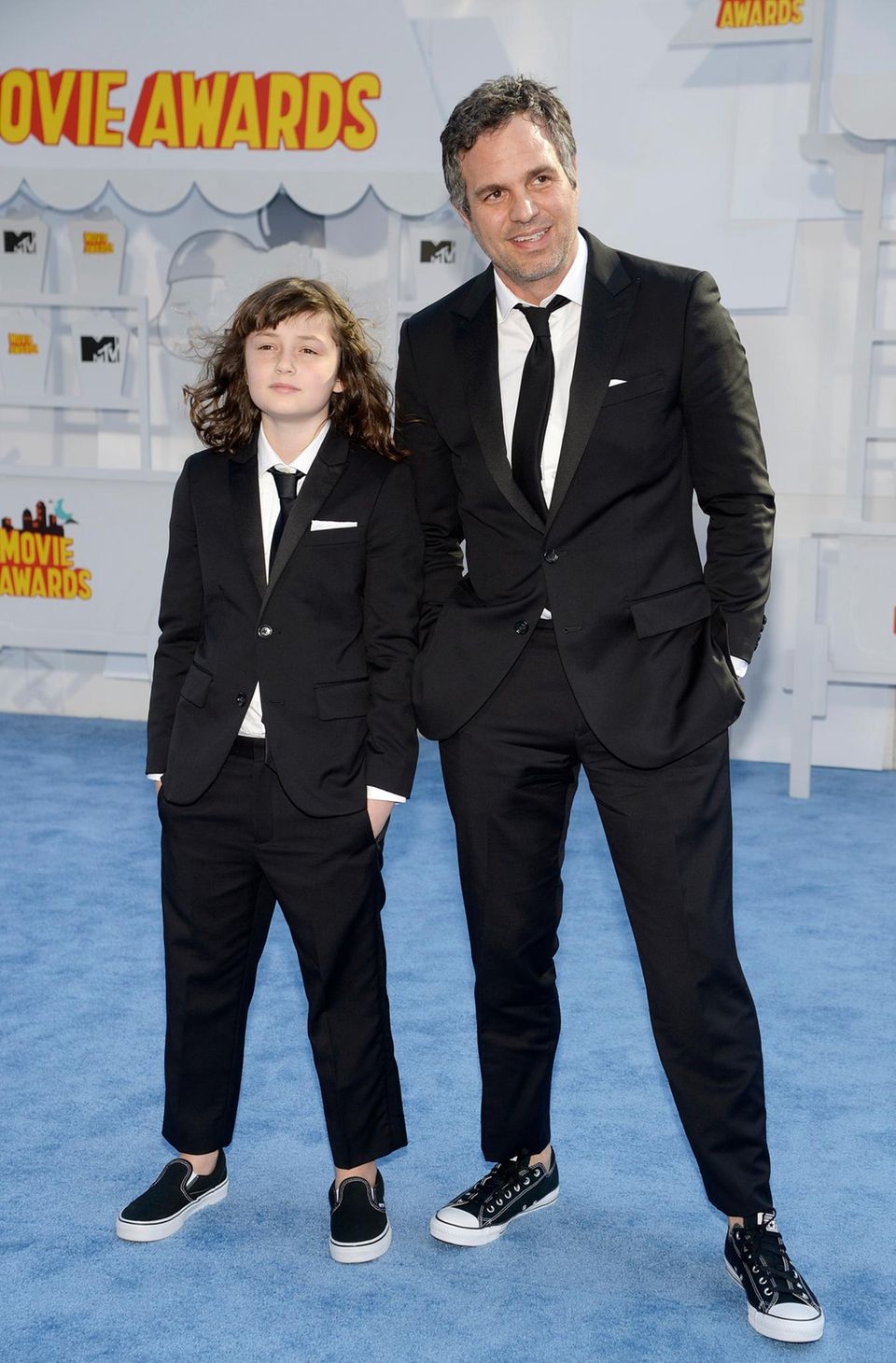 Mark Ruffalo und seine Tochter Bella kommen im Partnerlook.
