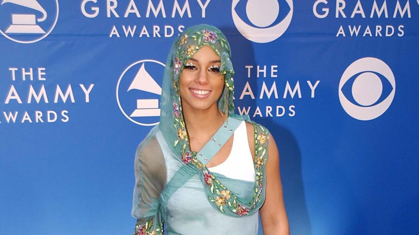 Grammys: Alicia Keys + Co.: Das waren die skurrilsten Looks der letzten Jahre