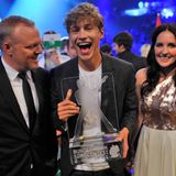 29. September 2011: Der Sieger des "Bundesvision Song Contest 2011" heißt Tim Bendzko aus Berlin. Das Moderatorenteam Stefan Raa