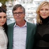 Regisseur Todd Haynes zusammen mit den Darstellerinnen seines Films "Carol", Rooney Mara und Cate Blanchett