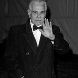 Jahresrückblick: 10. Juli: Omar Sharif (83 Jahre)Der Ägypter, der durch Filme wie "Doktor Schiwago" oder "Lawrence von Arabien" bekannt geworden ist, erlitt einen Herzinfarkt und starb im Alter von 83 Jahren in Kairo.
