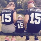9. Juni 2016  Passend zum Start der Fußball-EM haben sich Sarah, Alessio und Pietro mit süßen Familien-Trikots eingekleidet.