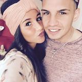 Zu diesem Facebook-Foto schreibt Sarah Engels: "Dickes Küsschen von Familie Lombardi".