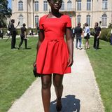Strahlend schön in Rot: Lupita Nyong'o ist bei Dior mit dabei.