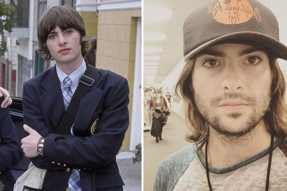 Robert Schwartzman als Michael Moscovitz Mit dem Film "Plötzlich Prinzessin" wird Schwartzman an der Seite von Anne Hathaway über Nacht berühmt. Danach wird es filmtechnisch ruhig um den Kalifornier. Er widmet sich stattdessen seiner Musikkarriere. Robert Schwartzman als Michael Moscovitz Mit dem Film "Plötzlich Prinzessin" wird Schwartzman an der Seite von Anne Hathaway über Nacht berühmt. Danach wird es filmtechnisch ruhig um den Kalifornier. Er widmet sich stattdessen seiner Musikkarriere.