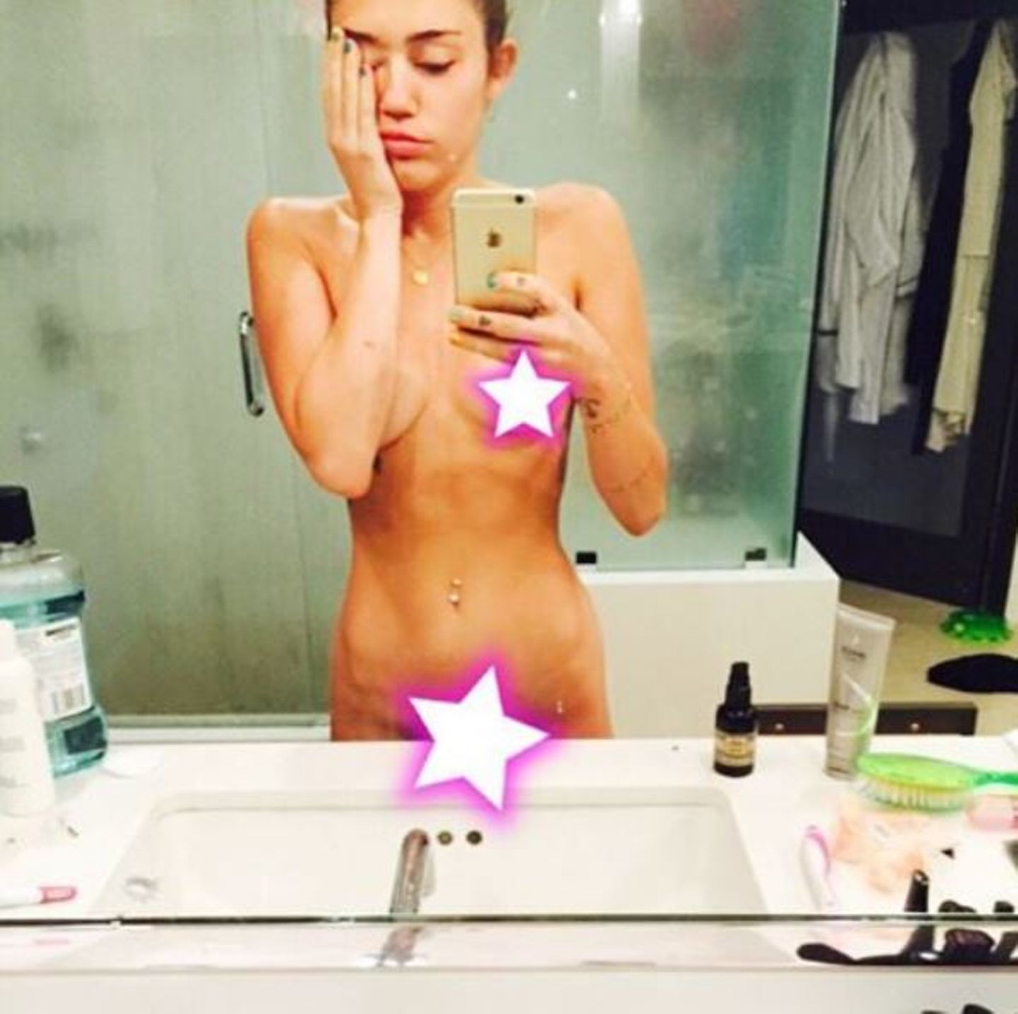 Miley Cyrus steht früh auf, um sich auf ihren großen Auftritt vorzubereiten.