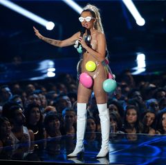 In Dingen Nacktheit macht Miley Cyrus aber niemand etwas vor.