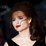 Helena Bonham Carter sagt zu den Protesten: "Ich bin froh, dass unser Film etwas getan hat. Genau dafür ist er da." Die Demonstration sei die "perfekte" Reaktion auf den Film, der sich mit den britischen Frauenrechtlerinnen Anfang des 20. Jahrhunderts beschäftigt.