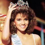 Und sie konnte die Jury überzeugen: Halle Berry trägt den Titel "Miss World 1986".