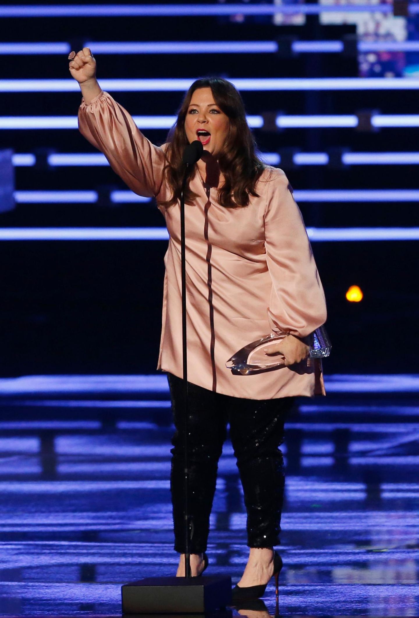 Melissa McCarthy nimmt den Award als Lieblings-Comedy-Darstellerin mit nach Hause.