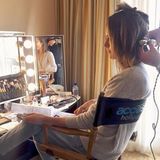 Moderatorin Louise Roe bezeichnet ihren Beauty-Marathon als Hausaufgaben, die sie ganz pflichtbewusst schon früh am Sonntag erledigt hat.