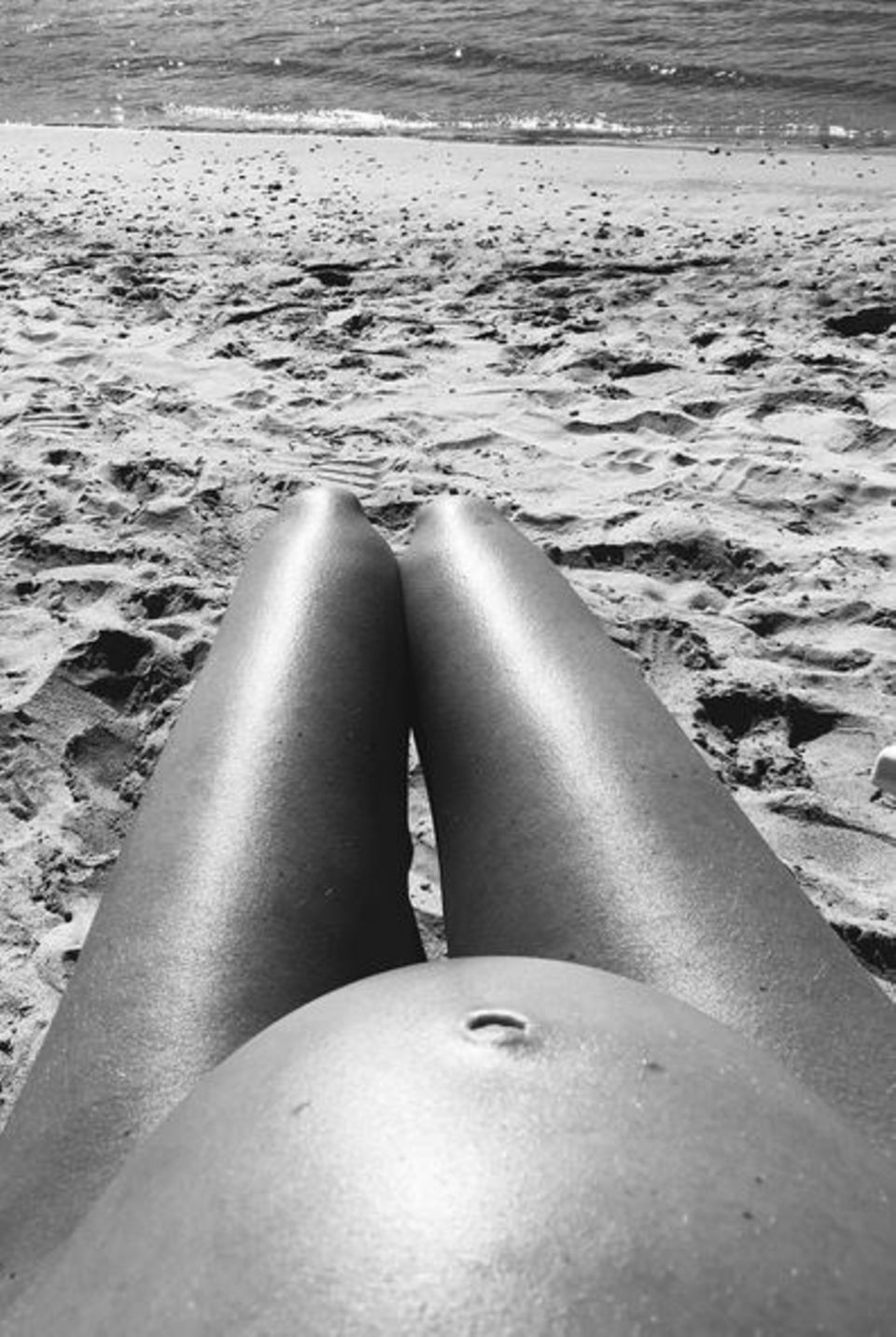 Juni 2016 "Hot Dog Legs" plus Babykugel: Diesen Schnappschuss teitl Model Candice Swanepoel auf ihrem Instagram-Profil. Juni 2016 "Hot Dog Legs" plus Babykugel: Diesen Schnappschuss teitl Model Candice Swanepoel auf ihrem Instagram-Profil.