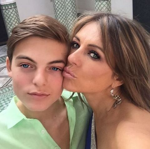 Liz Hurley - Starporträt, News, Bilder | GALA.de