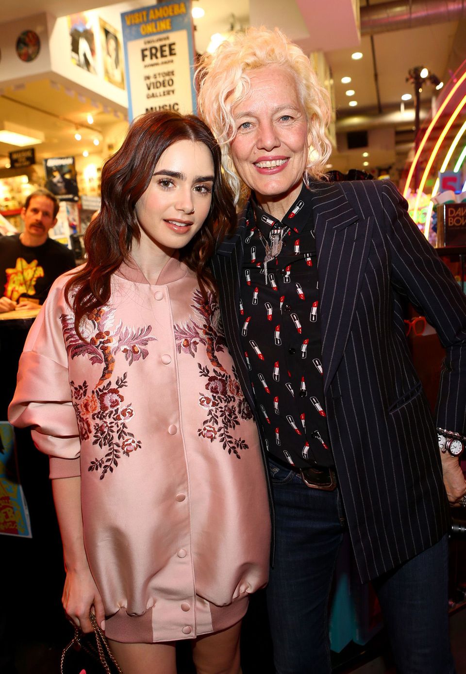Lily Collins und Star-Fotografin Ellen Von Unwerth