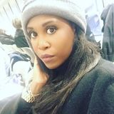 Tag Nummer vier bedeutet für Motsi Mabuse "Abflug!". Am Airport wartet sie auf ihren Flieger in die Heimat. Bye-bye Berlin!