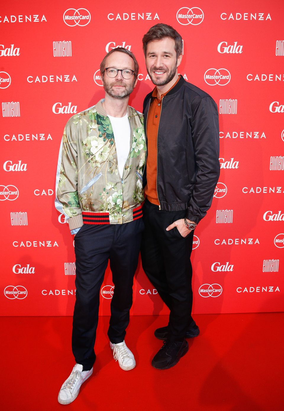 GALA-Modechef Marcus Luft zusammen mit Moderator Jochen Schropp auf dem Red Carpet. Obwohl der Moderator momentan mit einer Erkältung kämpft, versprühte er wie immer gute Laune. GALA-Modechef Marcus Luft zusammen mit Moderator Jochen Schropp auf dem Red Carpet. Obwohl der Moderator momentan mit einer Erkältung kämpft, versprühte er wie immer gute Laune.
