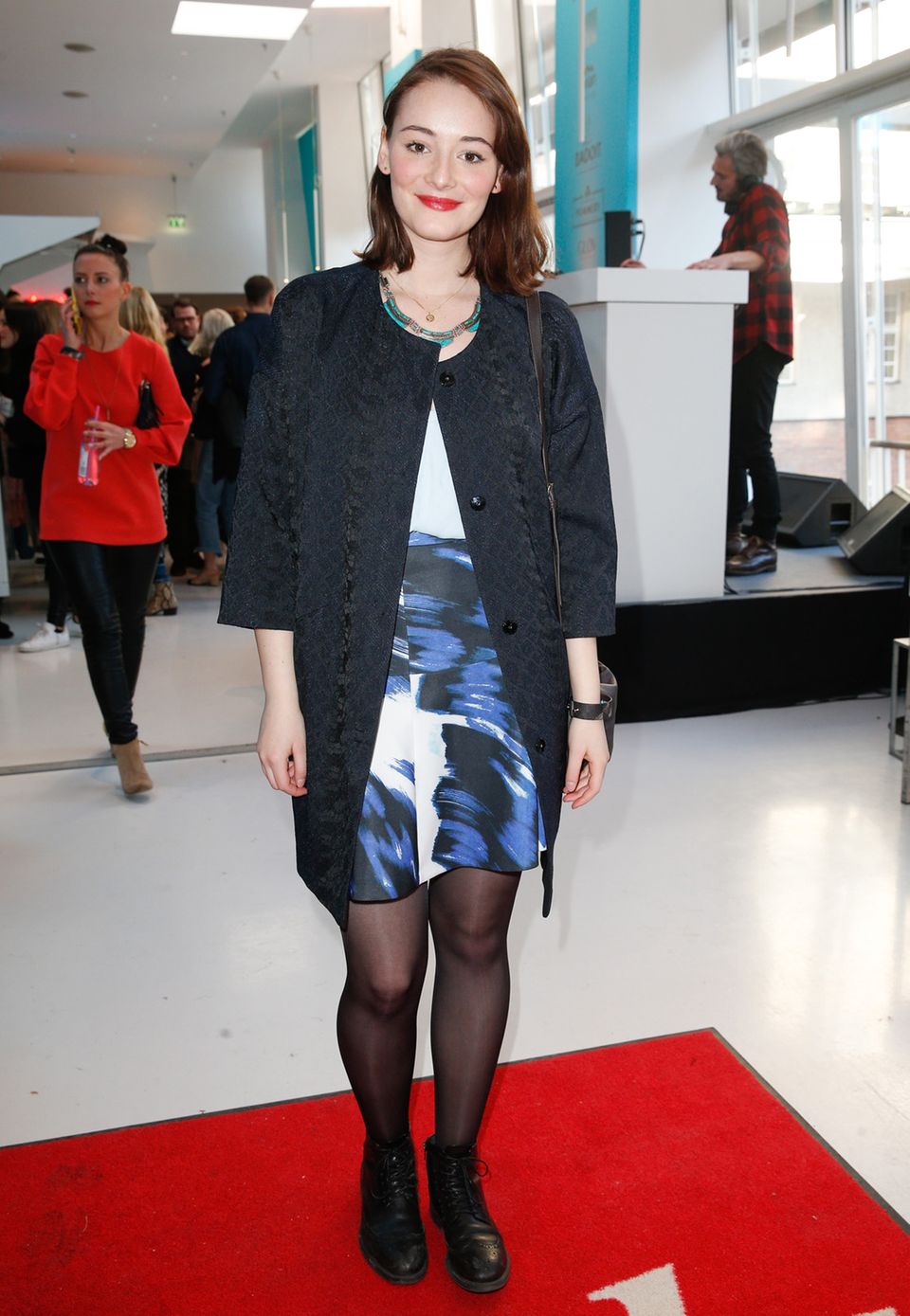 Maria Ehrich trug einen Komplettlook von Laurèl, deren Show zudem ihr persönliches Highlight der Fashion Week war.