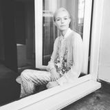 Die bestickte Kleidung hat es Kate Bosworth sogar so sehr angetan, dass sie die Designerstücke auch später - in ihrem Hotel - nicht ausziehen möchte.