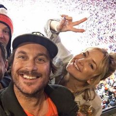 Das Daumen drücken für die "Broncos" hat sich für Kate Hudson gelohnt.