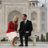 Auch Prinzessin Mette-Marit und Prinz Haakon von Norwegen sind im Oktober 2006 auf Staatsbesuch im indischen Agra, dem Ort, wo das Denkmal steht.
