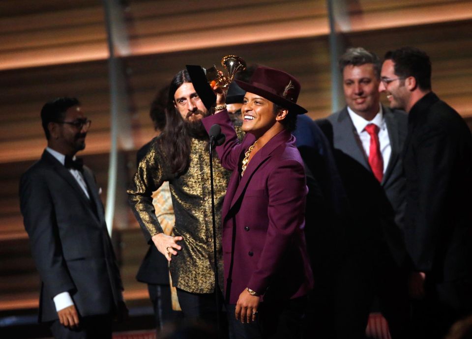 Bruno Mars und seine Band können "Upton Funk" als die Single des Jahres feiern.