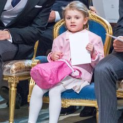 3. März 2016  Jetzt ist die kleine Estelle eine große Schwester. Prinzessin Victoria bringt am 2. März ihren Bruder, Prinz Oscar, zur Welt.