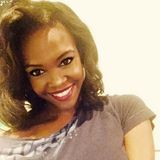 Oti Mabuse, die kleine Schwester von "Let's Dance"-Jurorin Motsi Mabuse findet ihren ersten Work-out-Tag sehr aufregend: "First day of work always feels like the first day of school #veryemotional #excited" postet sie bei Instagram mit einem "Glücklich-Selfie".
