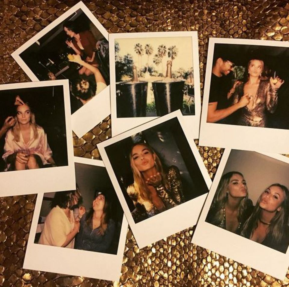 Margot Robbie lässt den Abend mit einer kleinen Foto-Sammlung Revue passieren. Margot Robbie lässt den Abend mit einer kleinen Foto-Sammlung Revue passieren.
