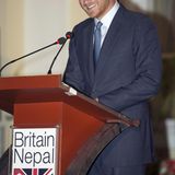 Der offizielle Teil seiner Reise ist am 23. März beendet. Doch Prinz Harry hat sein Herz an Nepal verloren und hängt noch sechs Tage dran. "Die Menschen, die ich getroffen habe und die Schönheit des Landes machen es schwer, wieder zu gehen." In den kommenden Tagen wird er mit der Hilfsorganisation "Team Rubikon UK" in einem Dorf eine vom Erdbeben zerstörte Schule wieder aufbauen.