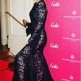 3. April 2016: Die Mühe hat sich gelohnt: Franziska Knuppe sieht einfach umwerfend aus in ihrem rückenfreien Spitzenkleid.
