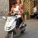 Private Einblicke: Im März 2004 zeigt sich die Schauspielerin mit ihrem Freund Mirco Im Urlaub in der Toskana.