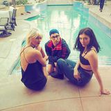 Taylor Swift relaxt zwischendurch mit Jack Antonoff und Lorde am Pool.