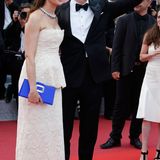 Colin Firth erscheint mit Ehefrau Livia Giuggioli auf denm roten Teppich.