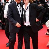 Im Partnerlook: Jane Birkin erscheint im schwarzen Anzug auf dem roten Teppich.