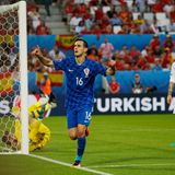 Kroatien besiegt Spanien mit 2:1 und sichert sich so den Gruppensieg.