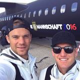 Manuel Neuer und Bastian Schweinsteiger fiebern dem Spiel gegen Nordirland entgegen.